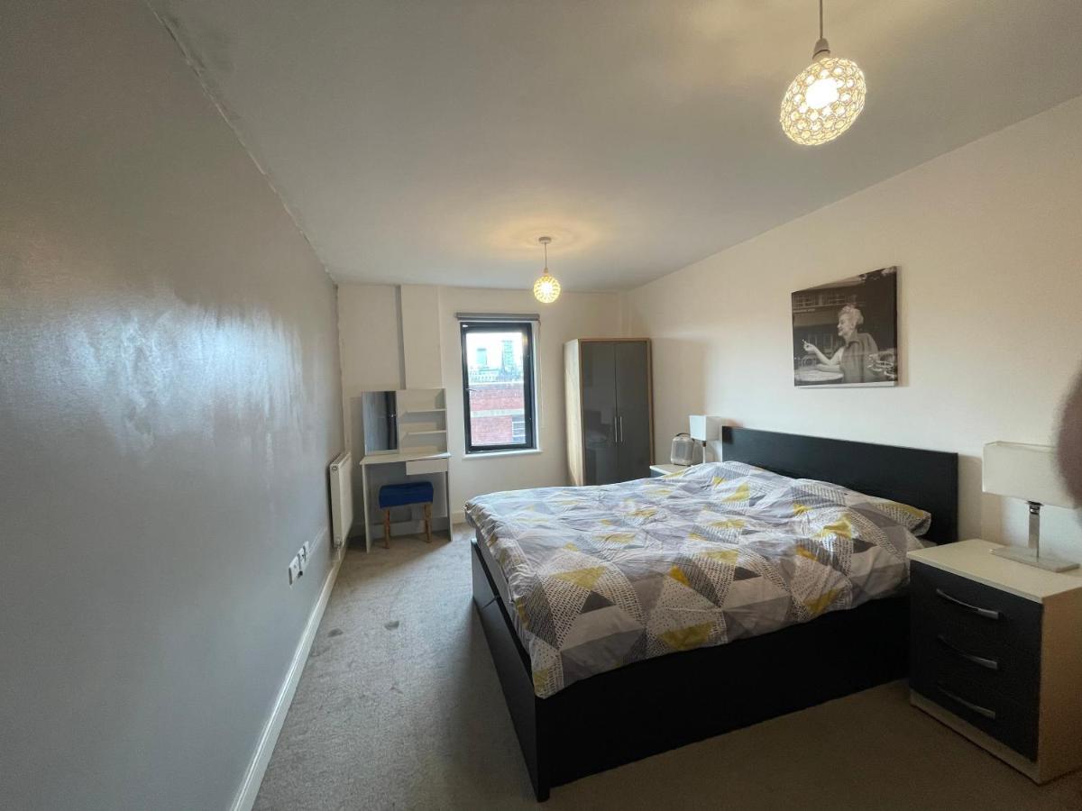 Modern Apartment Near Bullring バーミンガム エクステリア 写真