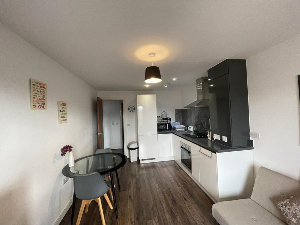 Modern Apartment Near Bullring バーミンガム エクステリア 写真